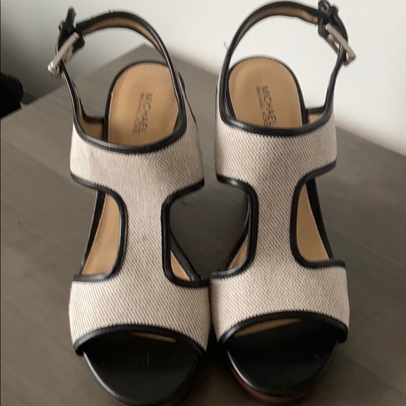 Michael Kora platform heels. - Picture 1 of 5